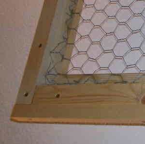 Schranktüren mit Darht bespannenn