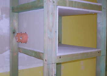 Hohlwanddosen im Schrank