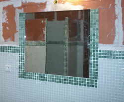 Bedezimmerspiegel ankleben