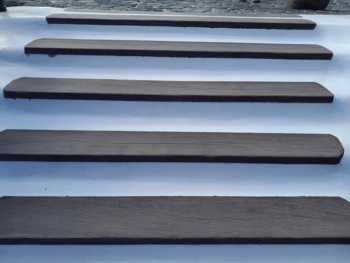 Treppenstufen aus Holz
