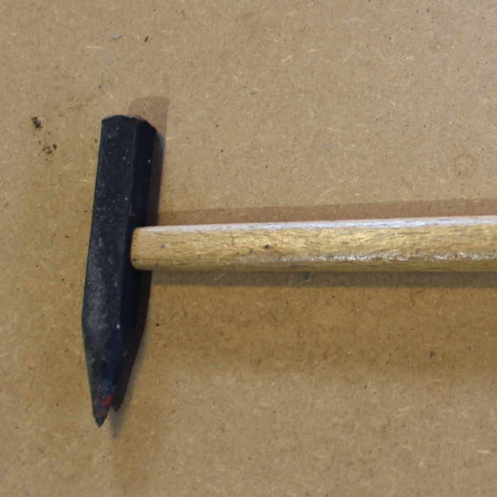 Fliesenhammer